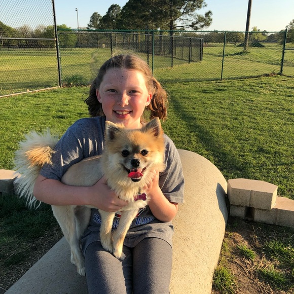 Meet your Posher, Melissa - Picture 3 of 4